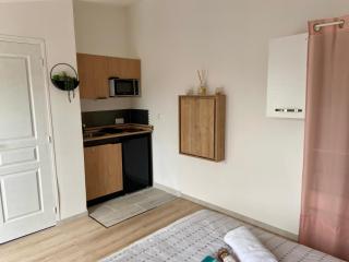 Maisonnette cosy au calme terrasse local vélo - 2