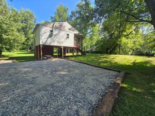 River's Rest on Hocking River - - 9