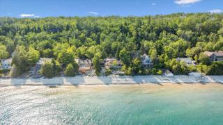 Cedar & Stone, Stunning Dyer's Bay Retreat Tico - 9