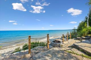 Cedar & Stone, Stunning Dyer's Bay Retreat Tico - 6