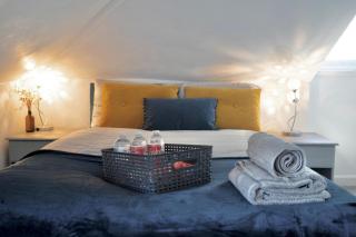 Modern Cozy 2-Bedroom family friendly & Fast Wi-Fi - 6