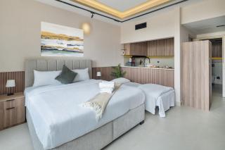 Luxury Jlt Studio Renovated Lake View Metro - 3