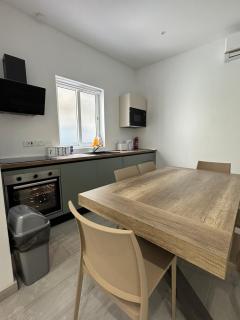 The Collective Guesthouse - Sliema - 1