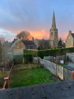 The Dunkirk Avenue Nest - Desborough - 4