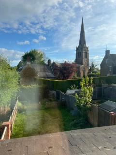 The Dunkirk Avenue Nest - Desborough - 2