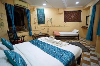 Hotel Surja Jaisalmer - 1