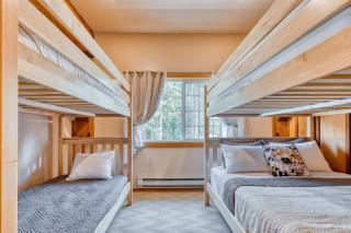 Cozy Private Ranch Cabin Whistle Lake Sleeps 6 - 2