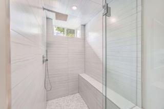 Lovely 1-Bedroom New Apartment Downtown - Toronto - 3