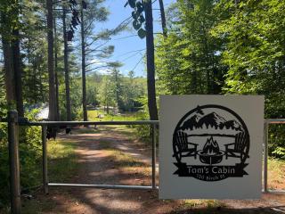 Toms Cabin On Lake Christopher - 5