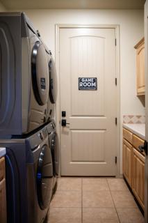 Fall Family Fun--2 Kings, Bunks, Slide, Game Room - Show Low - 1