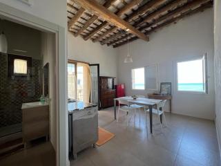 Ossuna Seaview Door - 1