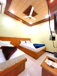 HOTEL RATNA PALACe - Ujjain - 2