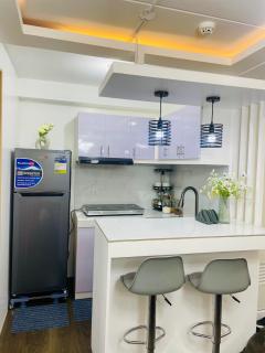 Urban Stay with Netflix KTV Wifi and Gym Park - Manille - 9