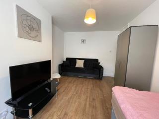 Kingsbury Service Accommodation - 2