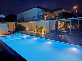 LUXURY VILLA ŠENTADA - Vinišće - 2