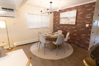 Modern 3BR Near Airport and attractions - Kearny - 4