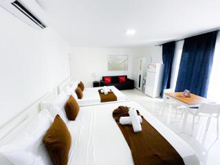 CARIBBEAN SEA Hotel BEACH Vacation rental studios LONG TERM POOL SPA - 2