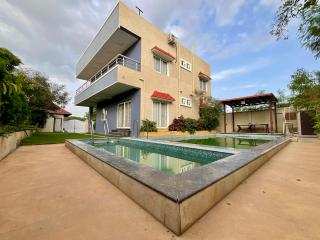 Swiss Villa by Evearea - Gundipet - 5