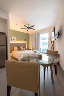 Large studio with working space 100m from 5th Ave - 0