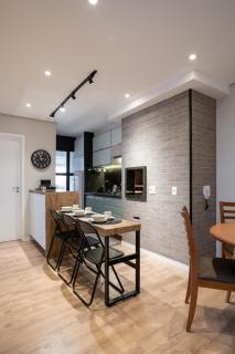 Apto 2qts, Ar Condicionado, Piscina, Churrasqueira, Finamente Mobiliado e Decorado - 2