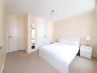 Charming city center 2-bedroom with free parking - Moffat - 7