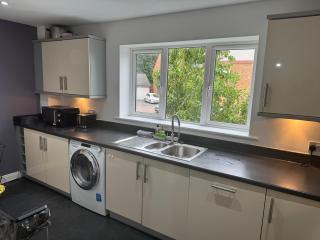Executive Stays Uxbridge - 1