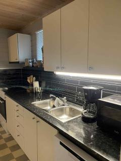 Very centrally located apartment in Tromsø with free parking - Tromsø - 6