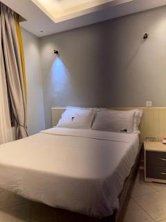 Klassroom Hostelry - 6