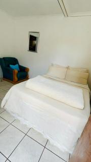 Bachelor room - Johannesburg - 1