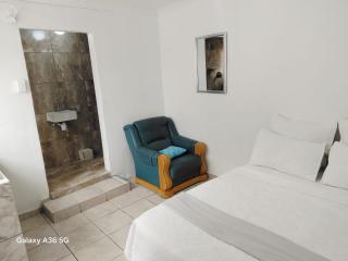 Bachelor room - Johannesburg - 0