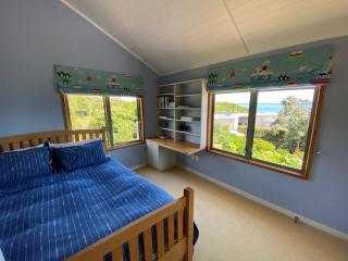 Tuscan Villa with Sea Views in Golden Bay - Tarakohe - 6