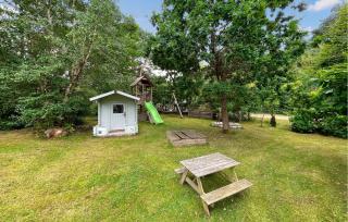 Gorgeous Home In Højby With Wifi - 4