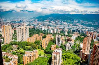 Modern and Luxury with jaw dropping Views en El Poblado - 1