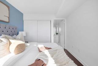 Spacious Retreat Luxe 3BR Condo with City Views - 3