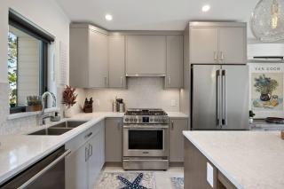 The Beach House at Saratoga #2 - Oyster Bay - 9