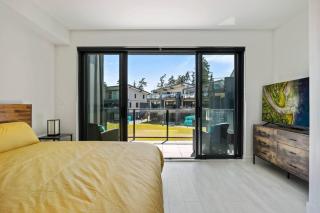 The Beach House at Saratoga #2 - Oyster Bay - 5