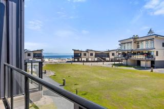 The Beach House at Saratoga #2 - Oyster Bay - 1