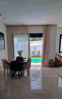 Cozy villa with pool - 0