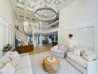 Buckle n Boots BNB - 20 minutes to downtown and pool - Houston - 0