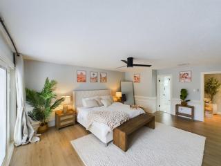 Buckle n Boots BNB - 20 minutes to downtown and pool - Houston - 5