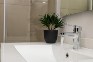 One Rosebank, Tumi Haven - 9