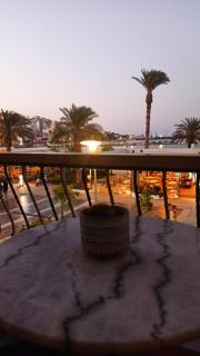 SeaShell apartment Sea View, Castle View 200metres from the Beach - 2