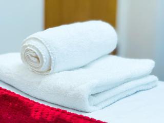 Gorgeous 1 bed flat, sleeps 4 - Pudsey - 6