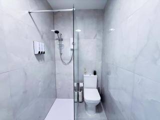 Gorgeous 1 bed flat, sleeps 4 - Pudsey - 1