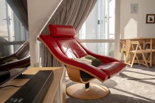 Cozy and Comfortable in Central Christchurch with Hagley Park Views - 8