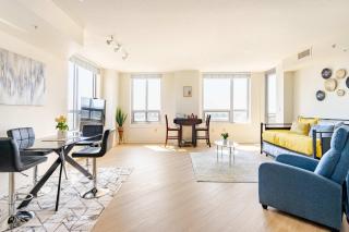 DT 2BR 2BA Luxe Suite Walkable Gym Pool Parking - Silver Spring - 9