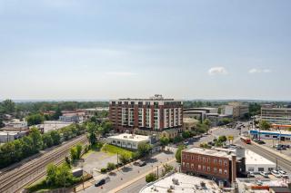 DT 2BR 2BA Luxe Suite Walkable Gym Pool Parking - Silver Spring - 5