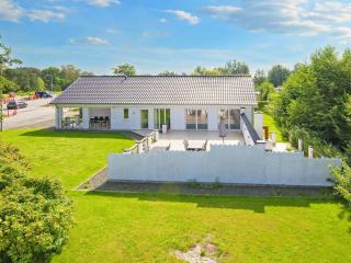 10 person holiday home in Grenaa-By Traum - Grenå - 0