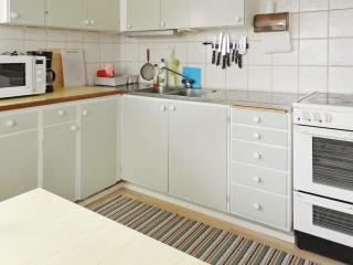 3 person holiday home in LYSEKIL - 3