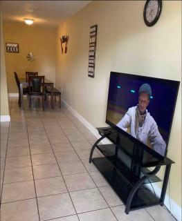 Lovely 2 Bedroom Condo With Free Parking & Wifi!! - 4